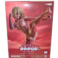 Ataque a los Titanes POP UP Parade Annie Leonhart Titan