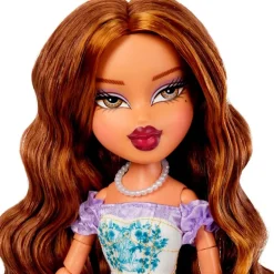 Bratz GOIN' out! Muñeca Yasmin