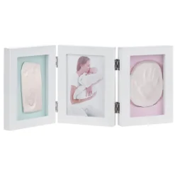 Marco de fotos con huella mano y pie