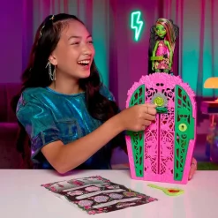 Monster High Skulltimate Secrets Jardín Misterioso Venus McFlytrap