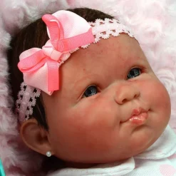 Muñeca Reborn Abril con Cojín